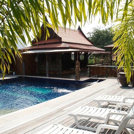 Inrawadee Resort Jomtien Beach Exterior foto