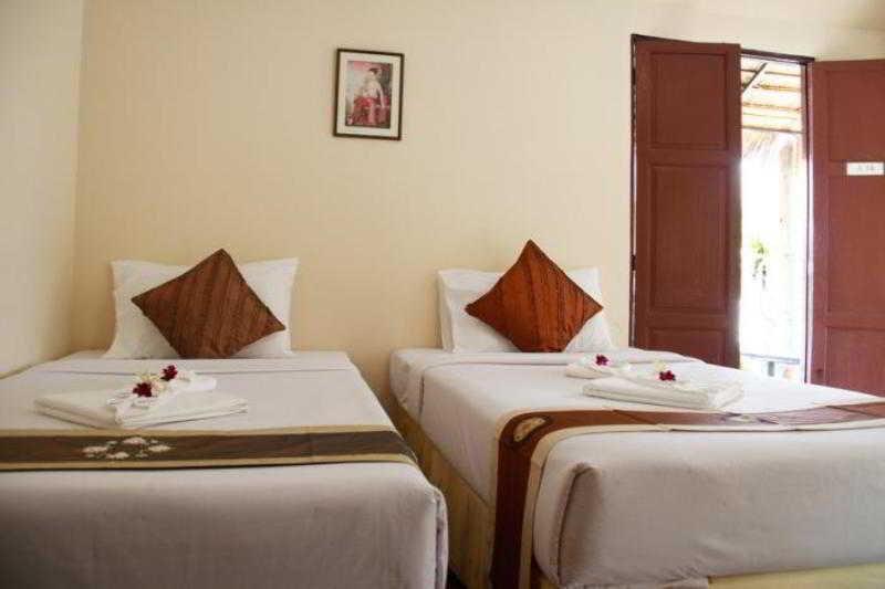 Inrawadee Resort Jomtien Beach Exterior foto