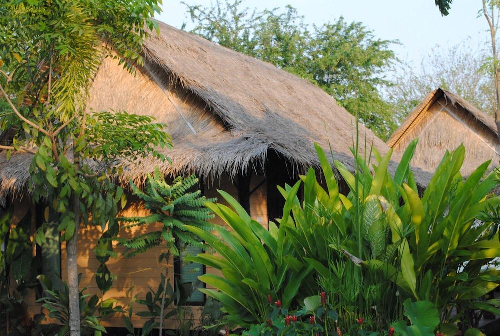 Inrawadee Resort Jomtien Beach Exterior foto