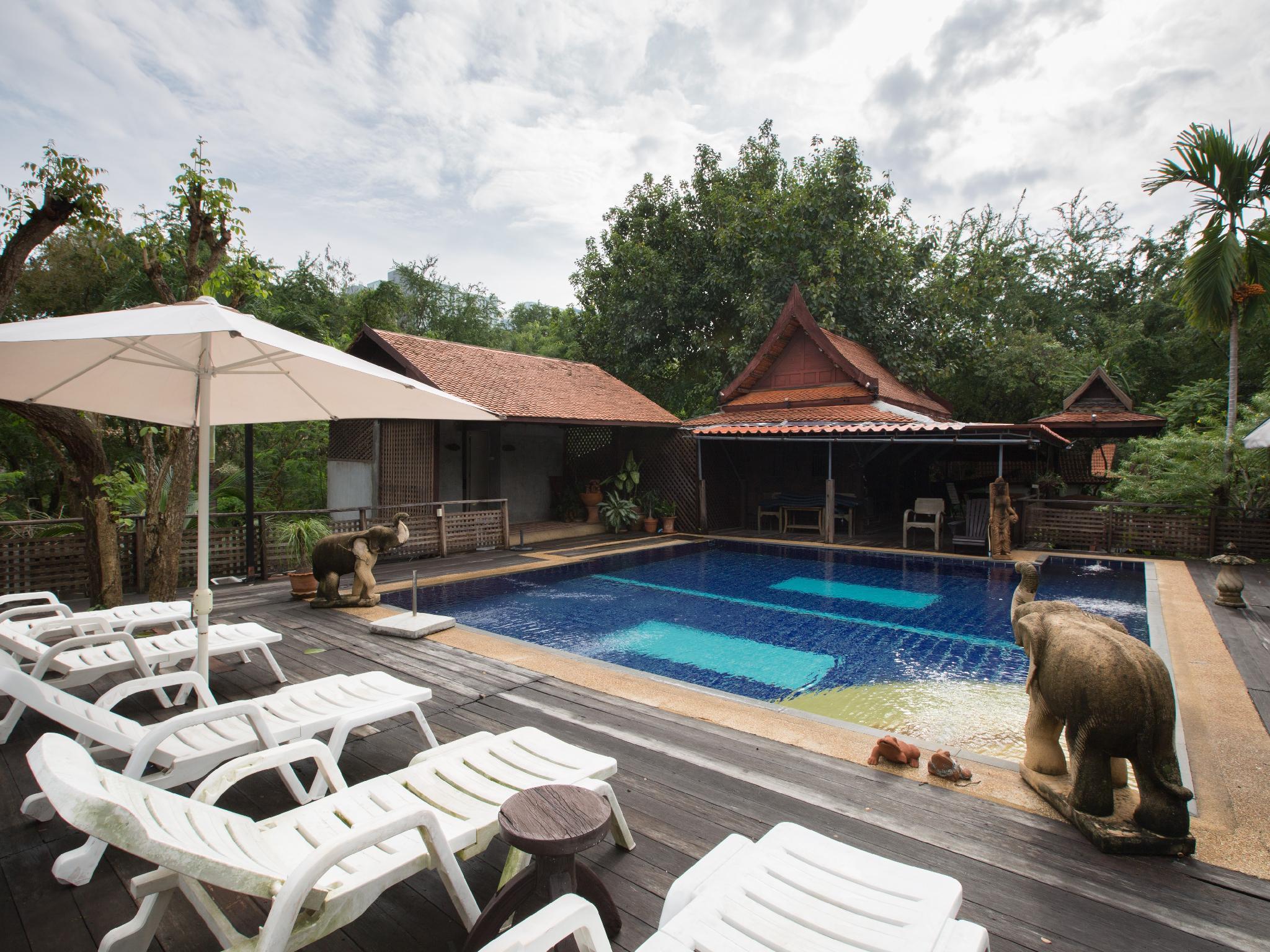 Inrawadee Resort Jomtien Beach Exterior foto
