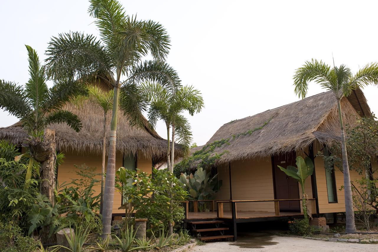 Inrawadee Resort Jomtien Beach Exterior foto