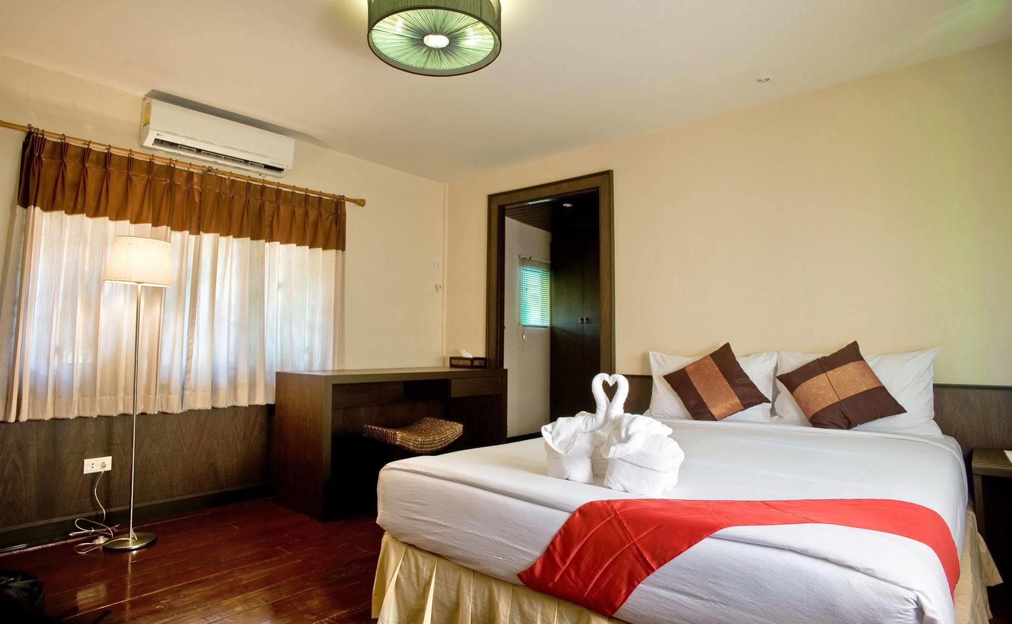 Inrawadee Resort Jomtien Beach Exterior foto