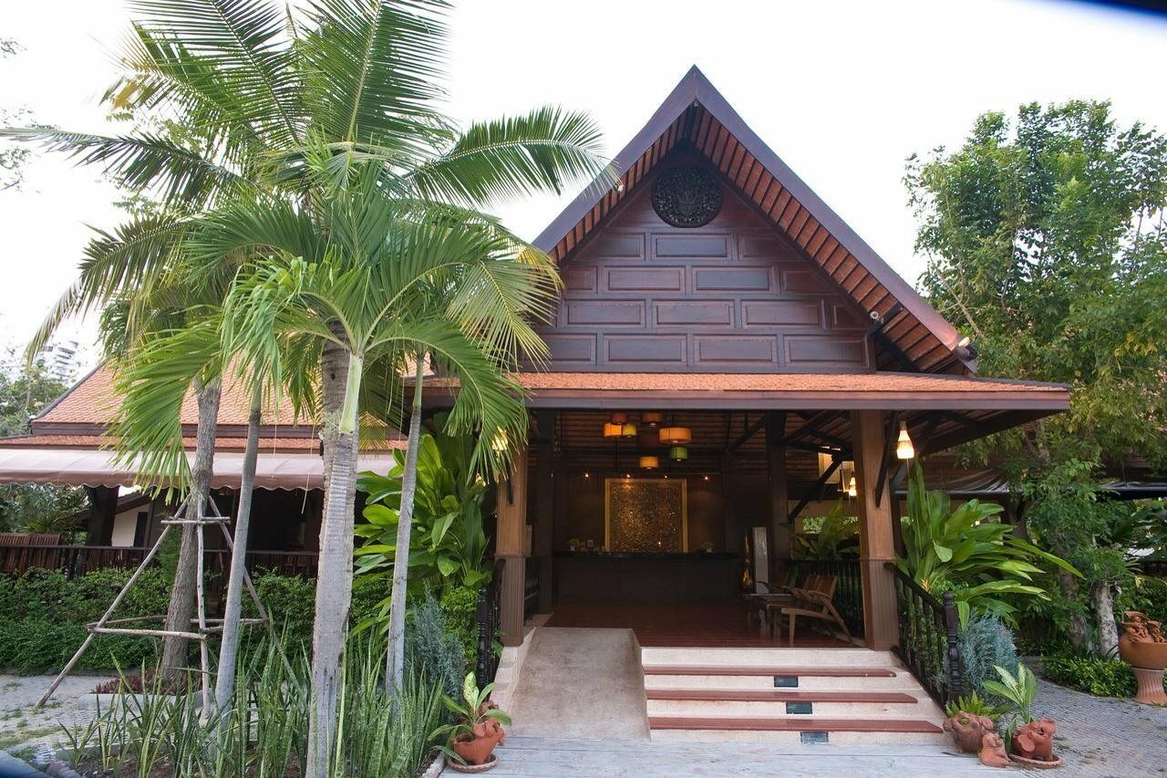 Inrawadee Resort Jomtien Beach Exterior foto