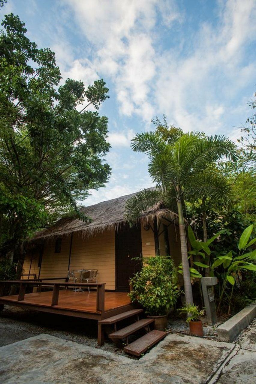 Inrawadee Resort Jomtien Beach Exterior foto