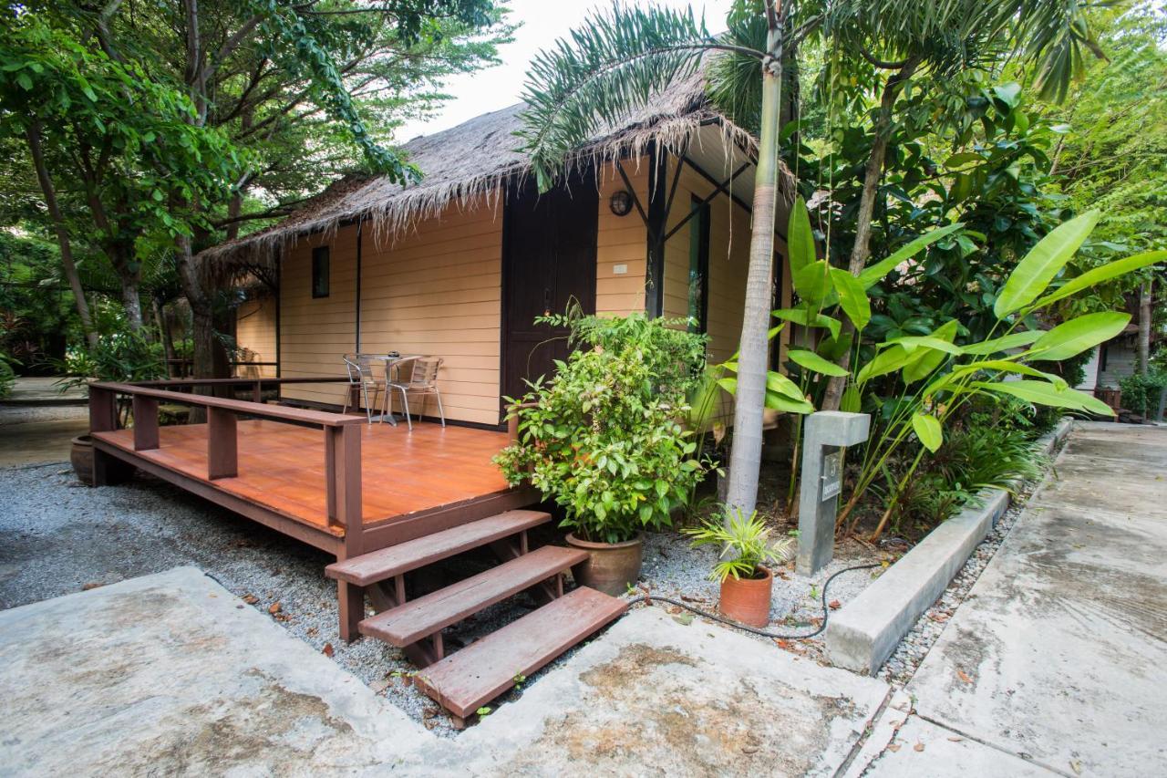Inrawadee Resort Jomtien Beach Exterior foto